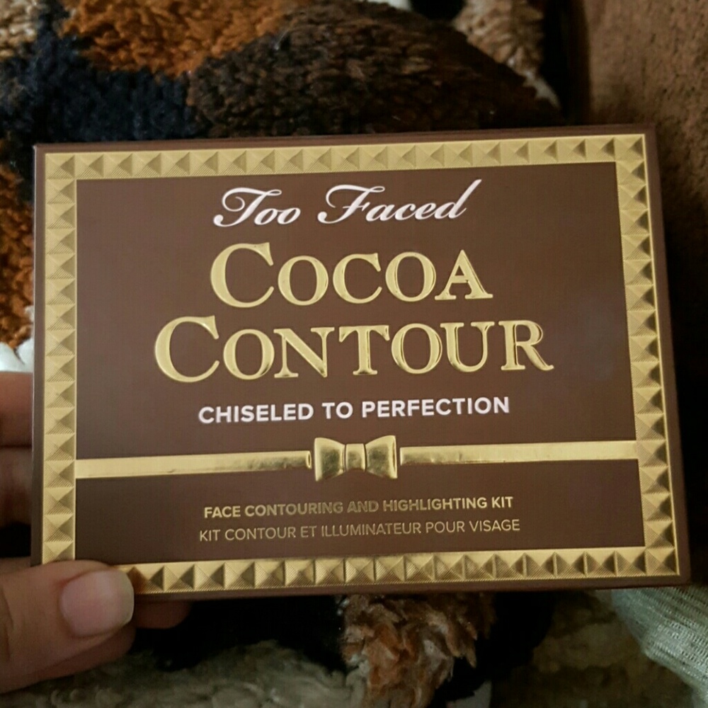 Too Faced Cocoa Contour Chiseled to Perfection